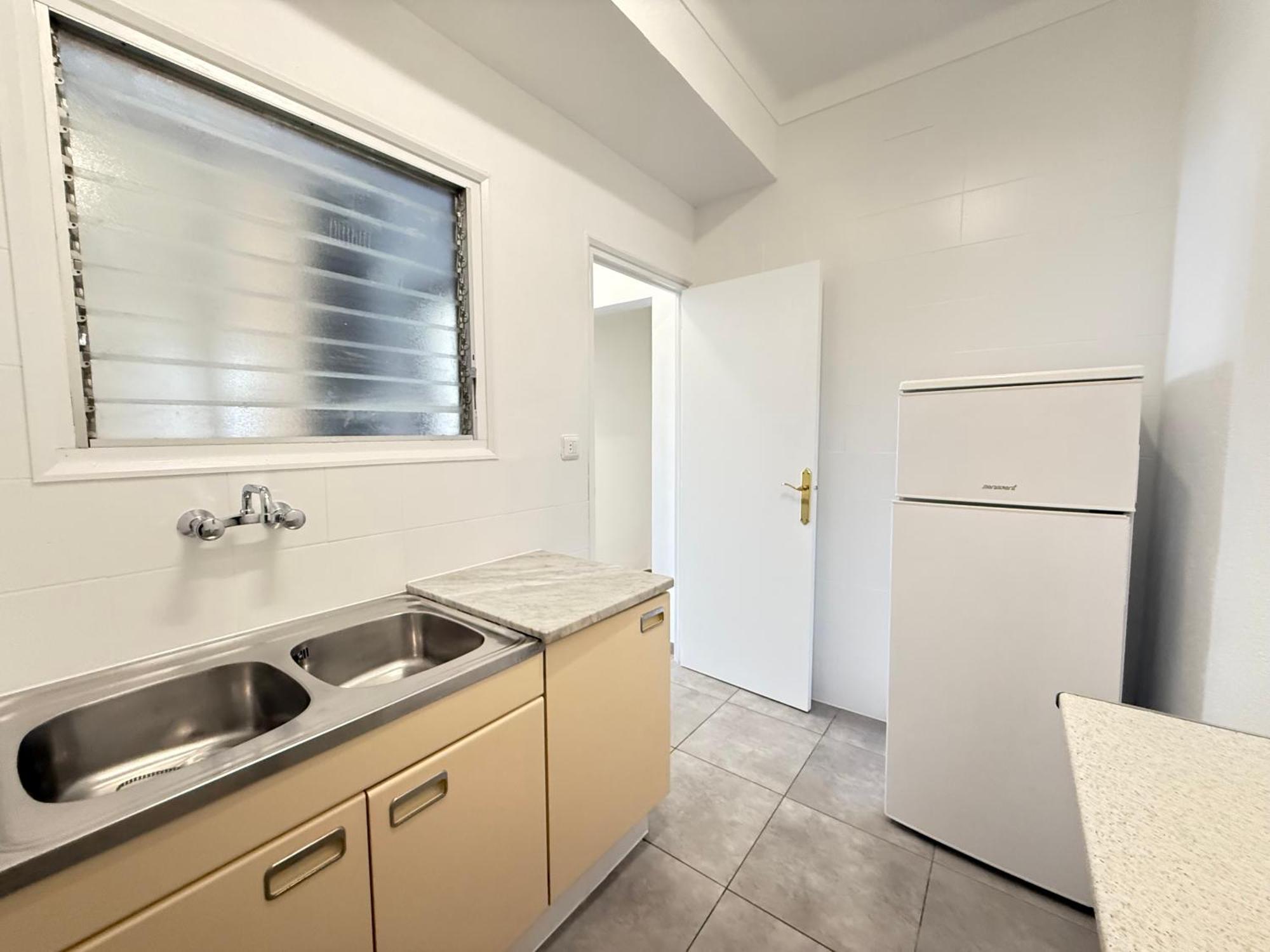 Agi Macia Centro Apartment Roses Bagian luar foto