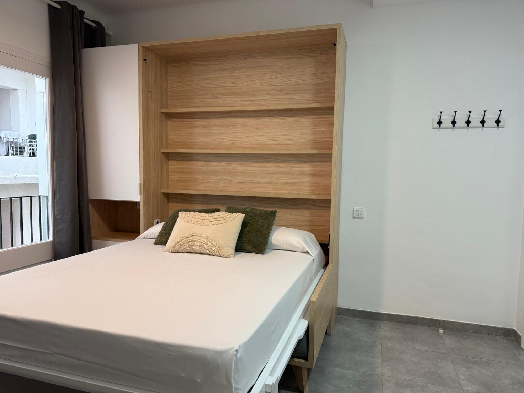 Agi Macia Centro Apartment Roses Bagian luar foto