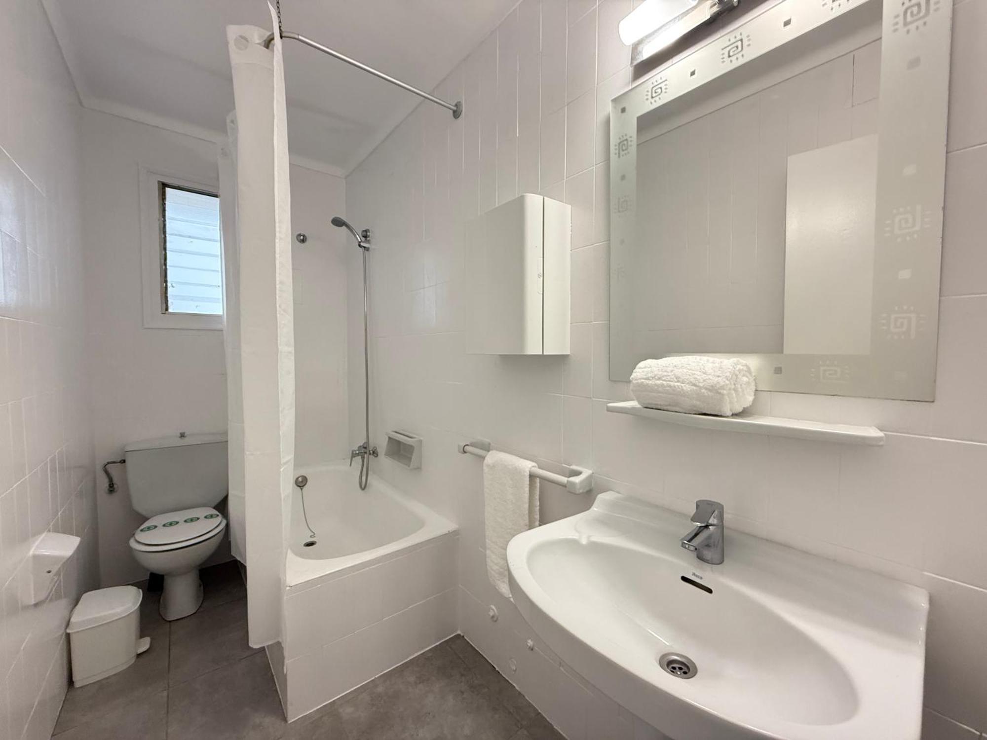 Agi Macia Centro Apartment Roses Bagian luar foto